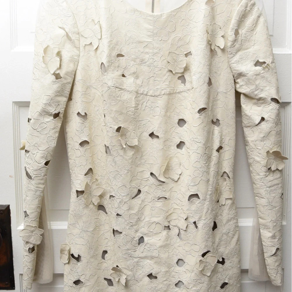 BCBGMaxazriah Jillea embroidered‎ cut out faux leather dress cream size 2 - Picture 2 of 9